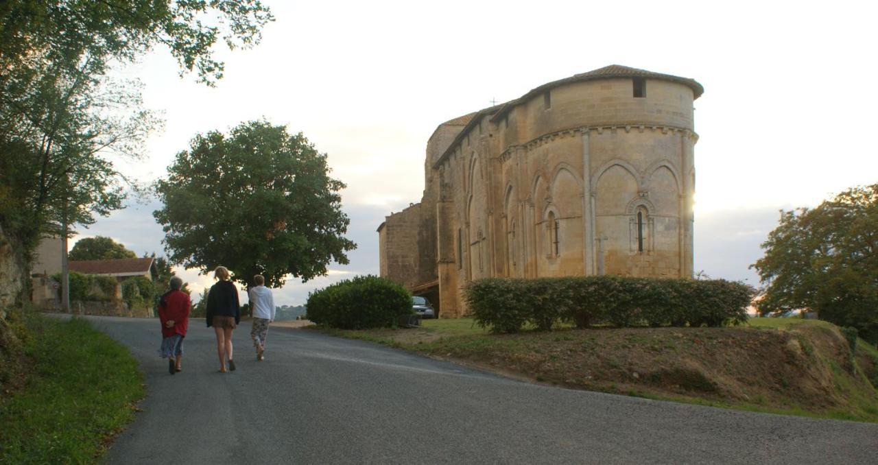 Romantic Gite Nr St Emilion With Private Pool And Views To Die For Pujols  Exteriör bild